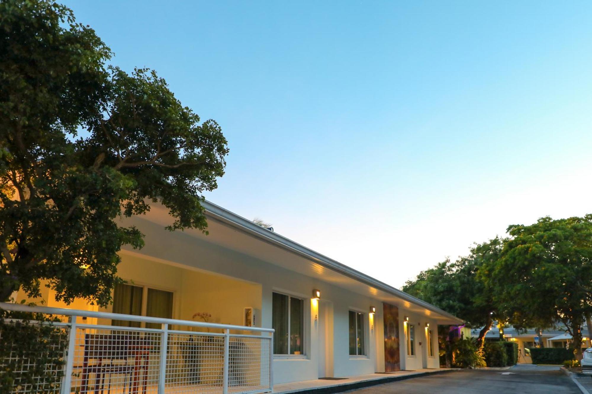 Orchid Key Inn - Adults Only Key West Exteriör bild